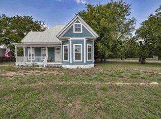 302 Avenue N, Marble Falls, TX 78654