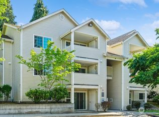 11915 Roseberg Ave S APT 301, Seattle, WA 98168