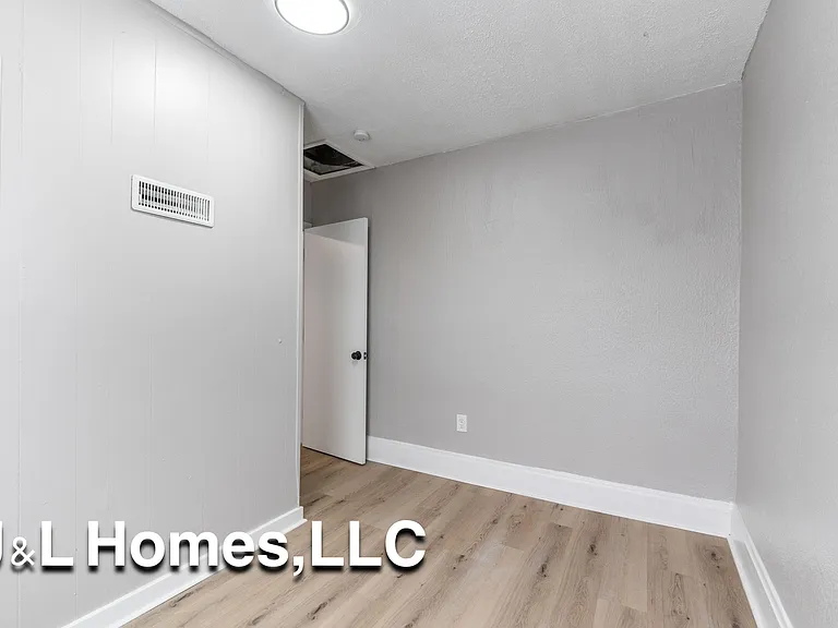 279 Lechner Ave — Photo 10