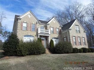 8639 Carly Ln E, Charlotte, NC 28227