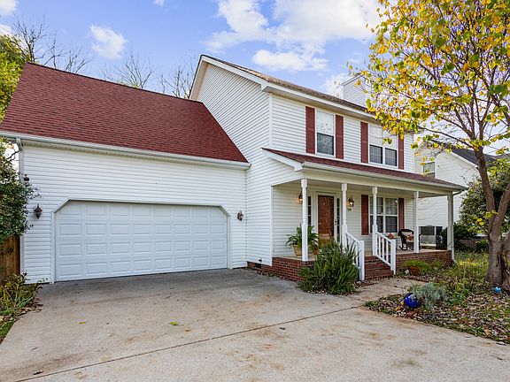 3rd image of 524 Myers Parsons Way