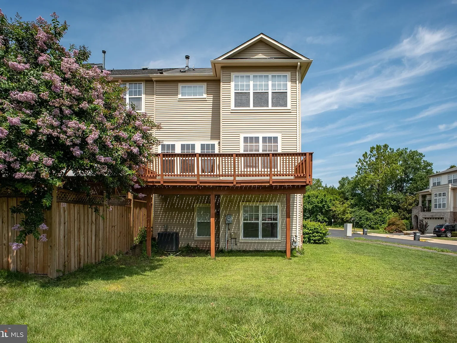Broadlands South — Photo 4