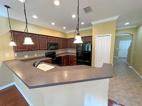5th image of 11801 Castine St