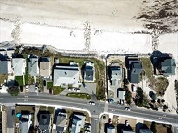 5th image of 203 Taylor Ave #1