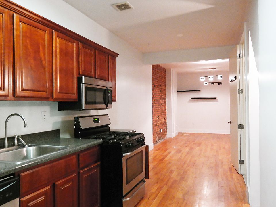 1st image of 307 Stockholm St APT 1L