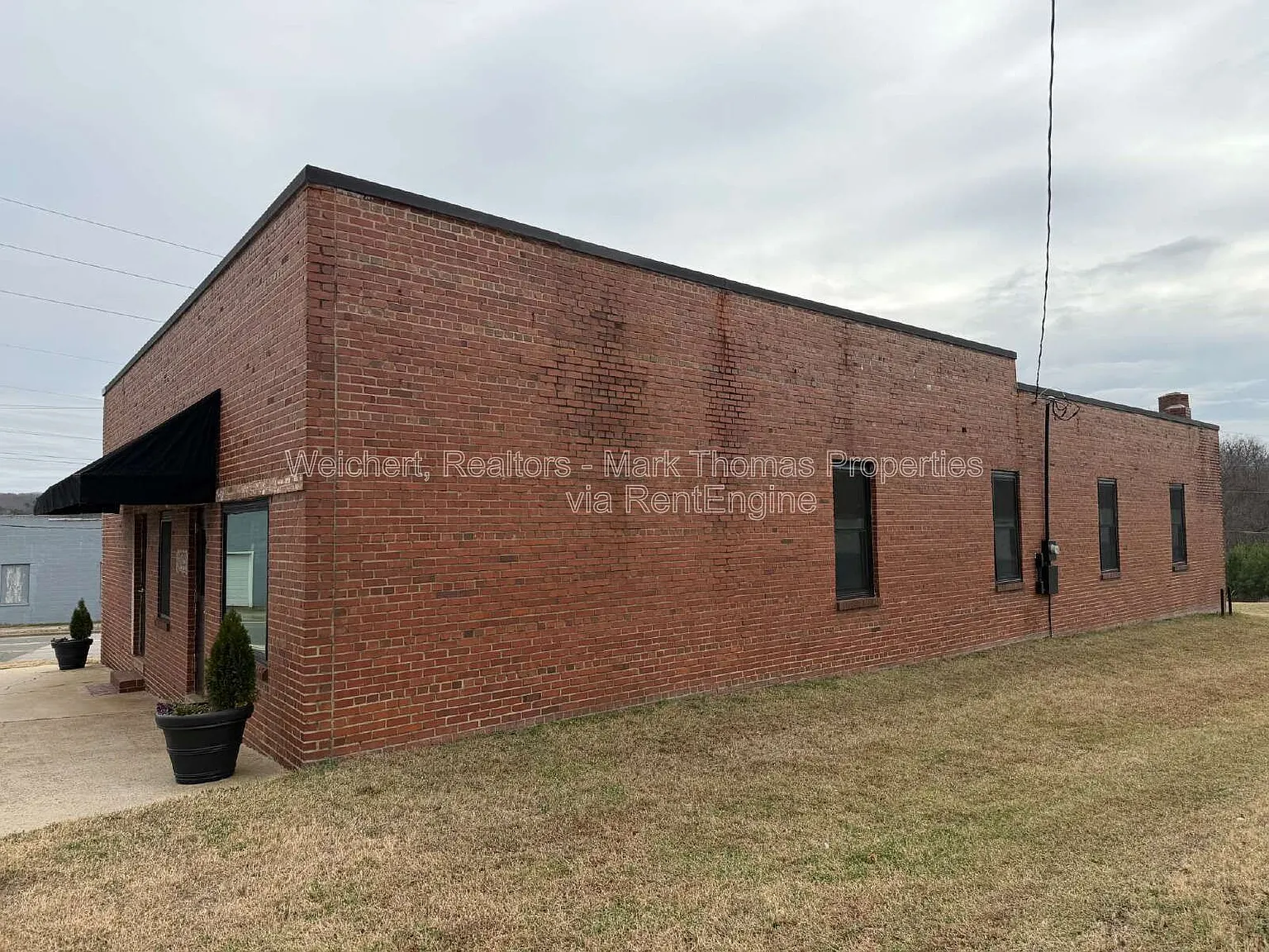 1 bed, 1.0 bath, 2525 sqft, $2,500 — Photo 4