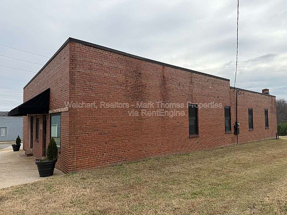 4th image of 141 Depot St