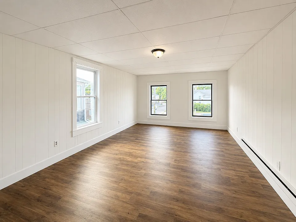 89 Clinton St #2