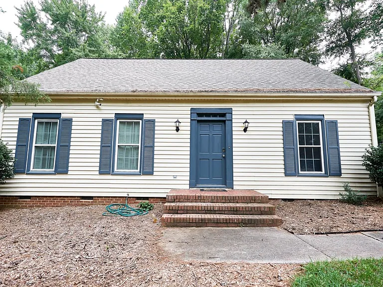 5917 Grosner Pl — Photo 2