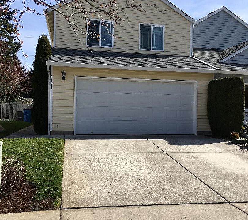 1st image of 3121 NE 118th Ave