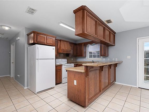 5th image of 3721 W Faith Hill St