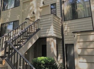 9916 Hellingly Pl #154, Gaithersburg, MD 20886