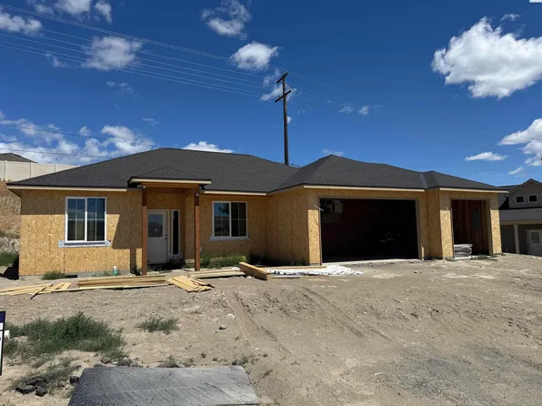 10052 S Clodfelter Rd, Kennewick, WA 99338