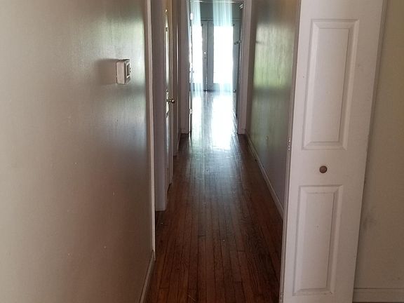 5th image of 126 Virginia Ave APT 1