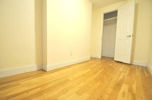 Rented by FirstService Realty (legacy) | media 12