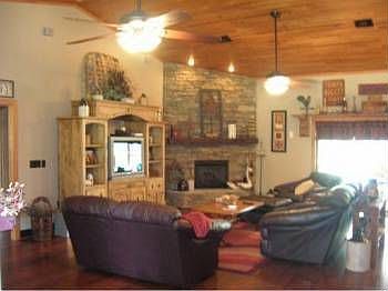 4th image of 4300 SE 27th Ave