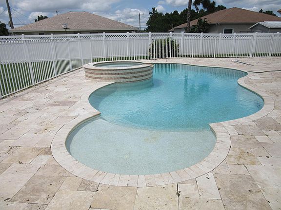 2nd image of 5862 NW Carovel Avenue