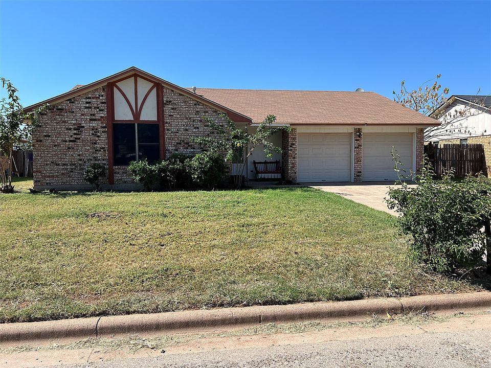 1st image of 2326 Corsicana Ave