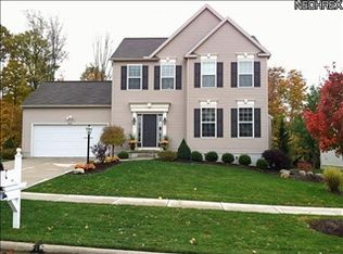 1042 Kings Cross Dr, Wadsworth, OH 44281