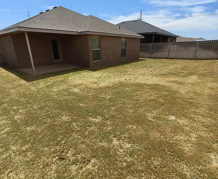 2703 Ranch Ave — Photo 28