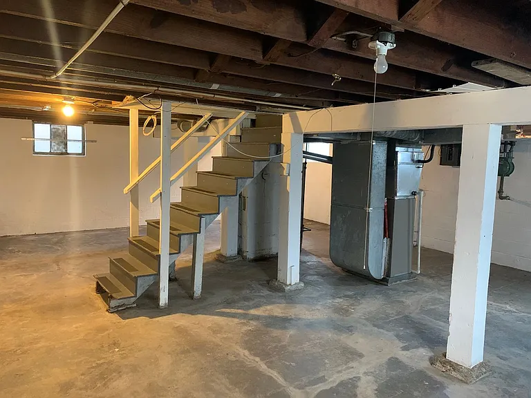 188 S Westgate Ave — Photo 18