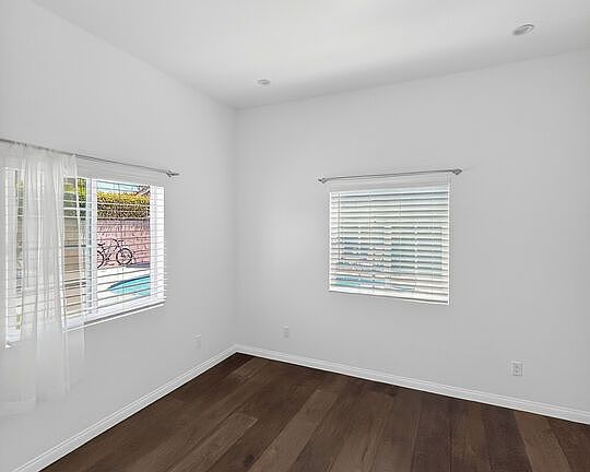 3rd image of 6036 Denny Ave