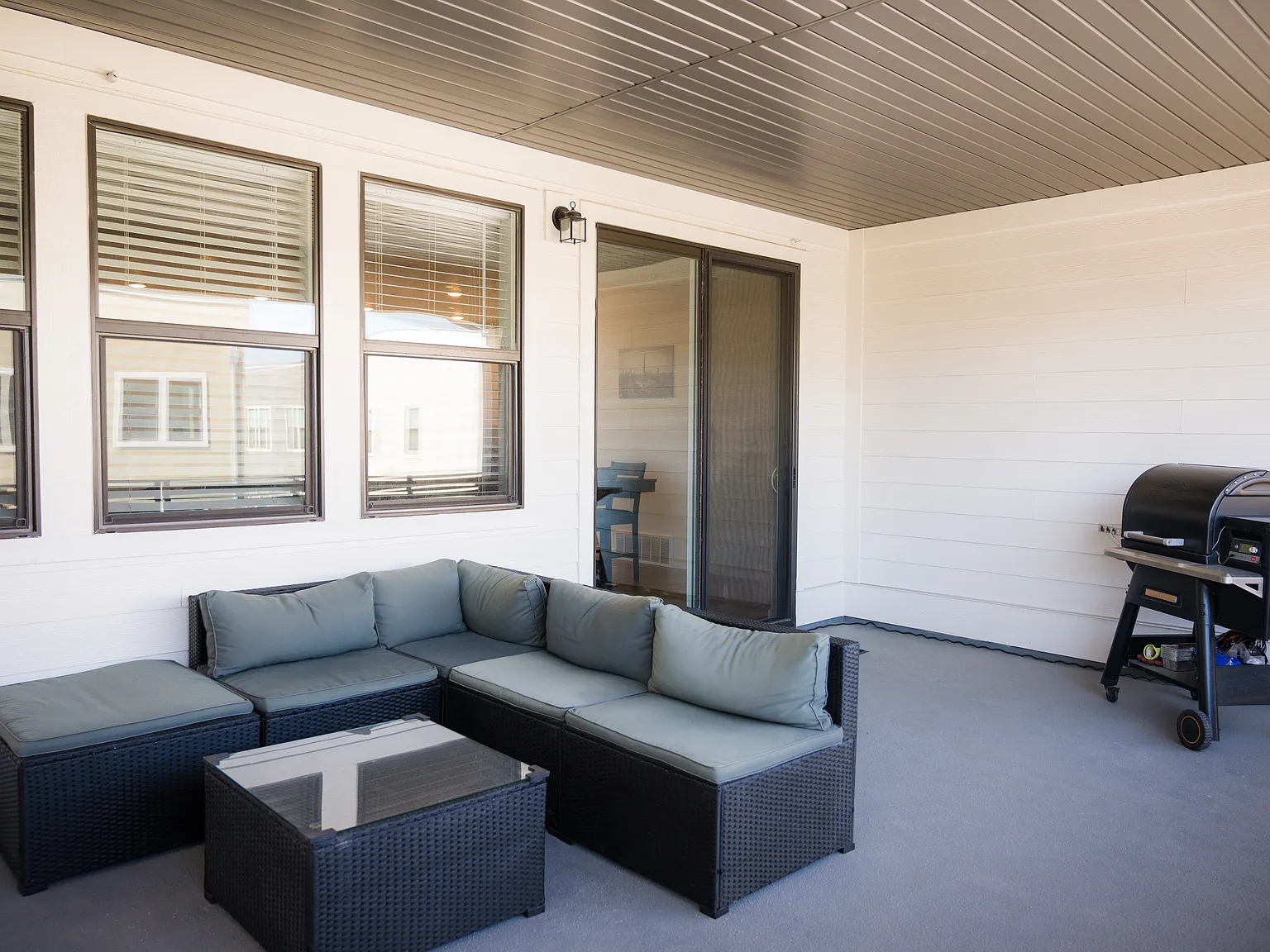 3 bed, 1718 sqft, $2,495 — Photo 3