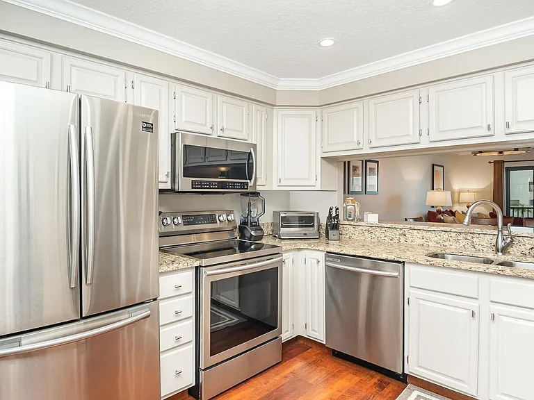 2150 Atlantic St #423 — Photo 9