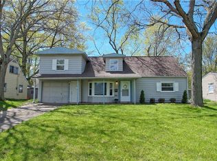 4860 Southwood Dr, Sheffield Lake, OH 44054