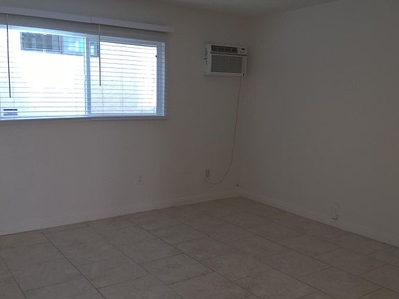 4th image of 7451 Herschel Ave APT B