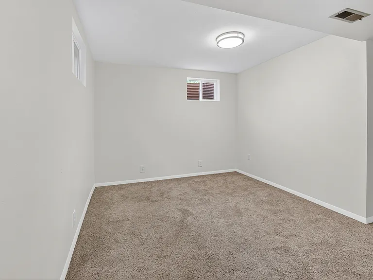 19054 W 61st Pl — Photo 18