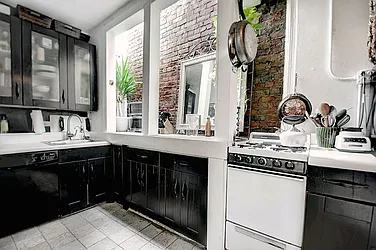 Rented by Urbane Brokerage