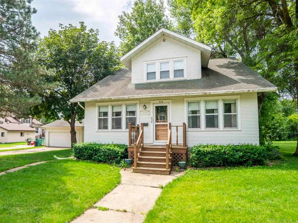514 Calhoun St, Merrill, IA 51038