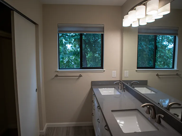 2115 Overlook Dr #B — Photo 12