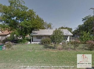 615 E Navarro Ave, Mart, TX 76664