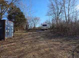 103 Cherokee Dr, Goreville, IL 62939