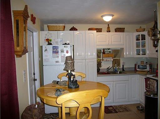 4th image of 1522 Tropical Dr