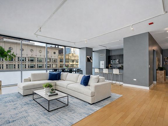 3rd image of 8 E Randolph St Unit 1208