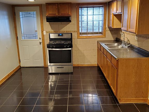 2nd image of 2339 S Lawndale Ave