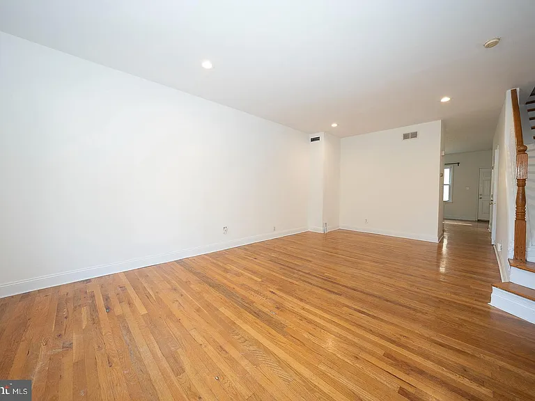 2822 Ogden St #A — Photo 3