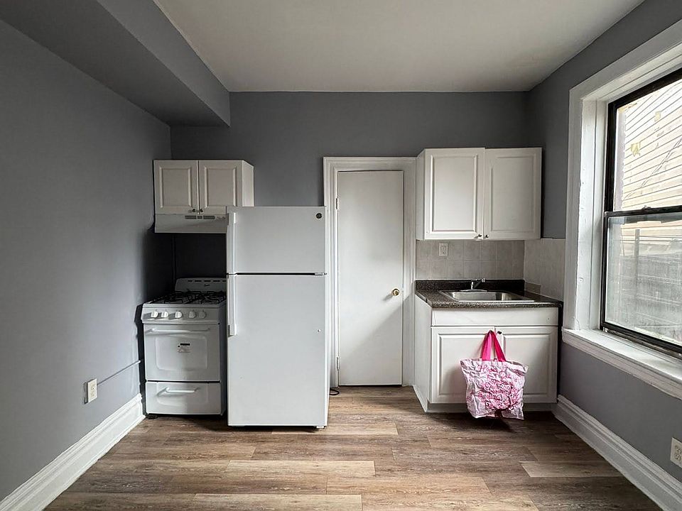 1st image of 2106 Kennedy Blvd APT 1A