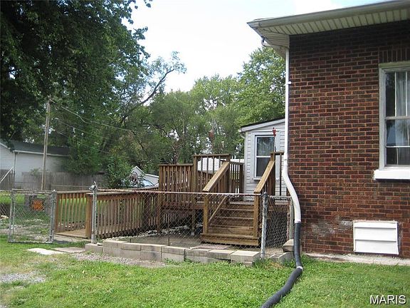 4th image of 1601 Olive St
