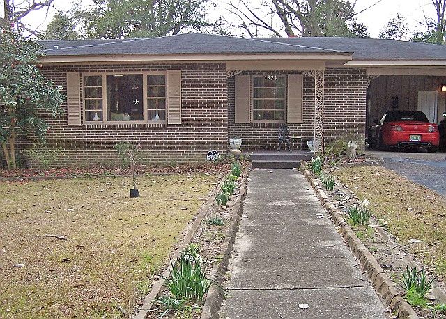 Adorable well kept home