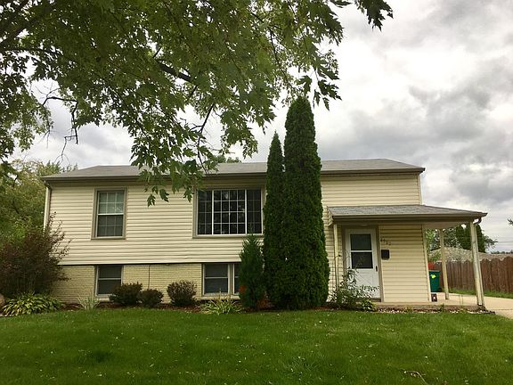 2nd image of 8902 Fairway Dr