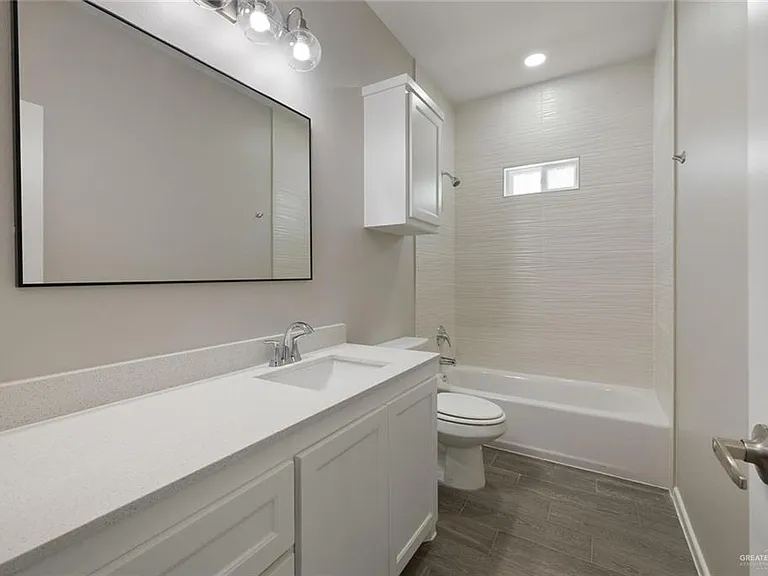 740 N Alamo Rd #17 — Photo 11