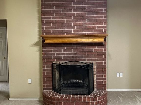 5th image of 1218 Princeton St