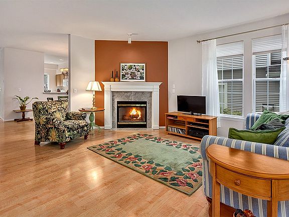 4th image of 575 NE Alder St