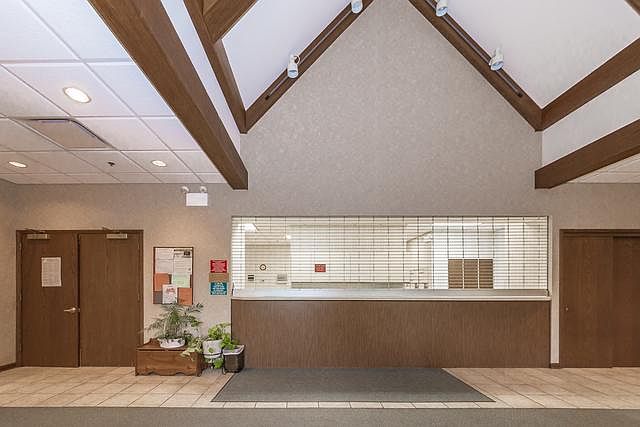 2nd image of 151 W Golf Rd