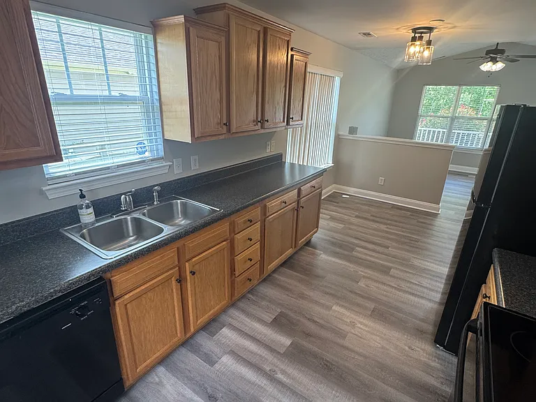 905 Old Vinton Mill Rd NE — Photo 9