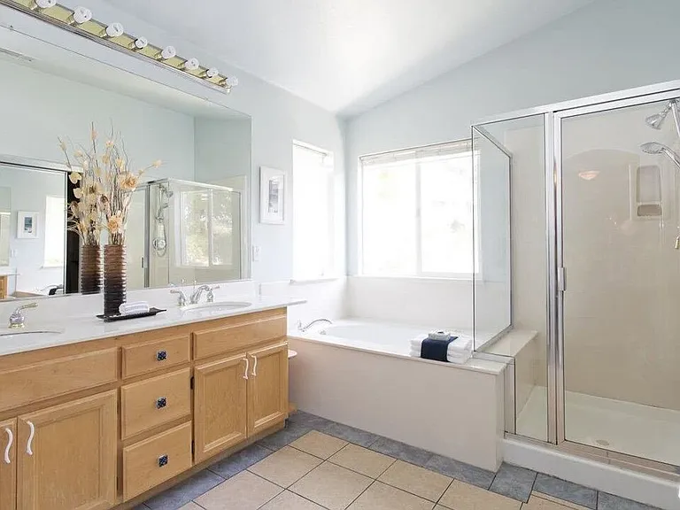 149 Orchard Park Pl — Photo 10